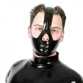 Masque en latex pour la soumission