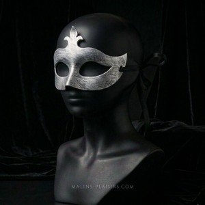 Masque fleur de lys argent